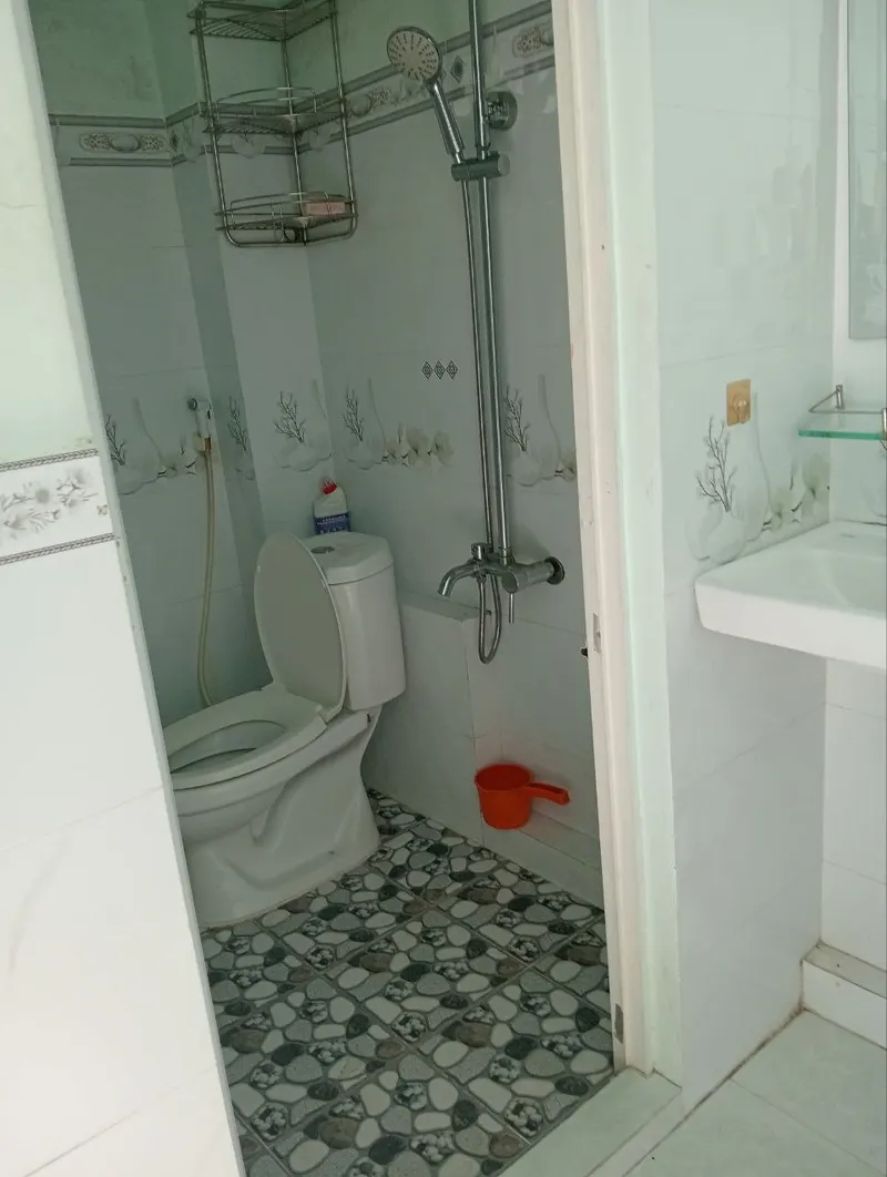 Room with balcony for daily rent near the north market, 450k VND/night