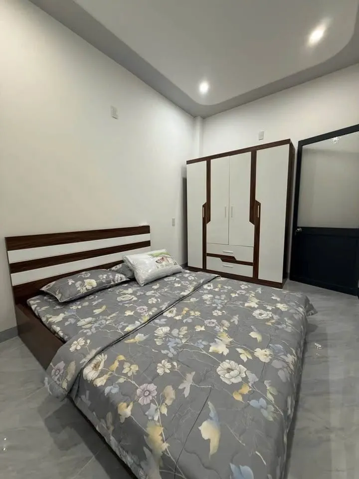 Nhà 2 tầng mới hoàn toàn, có nội thất, cho thuê tại Diên An, Diên Khánh, 15 triệu VND/tháng — 6/10