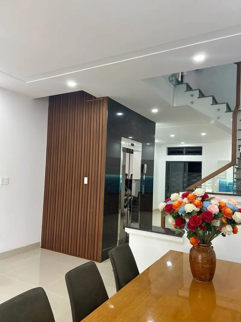 5-bedroom house for rent in south Nha Trang, 30M VND/month