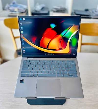 Dell Inspiron N5440 laptop, i7, 16GB RAM, 1TB SSD, MX570