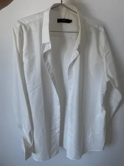 Bulk Lot: Beauty & Clothing Items (9 pieces) — 2/5