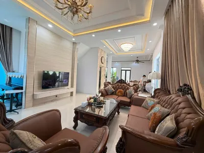 5-bedroom villa in South Nha Trang (Phuoc Long), 240 m², 55M VND/month — 3/8