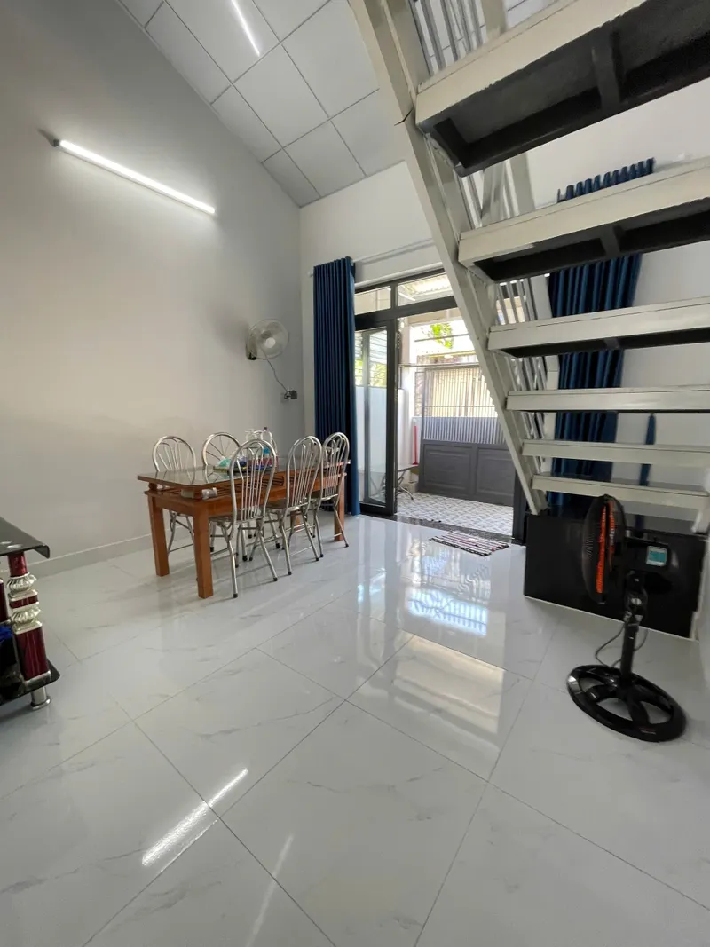 2-bedroom furnished house for rent, Vinh Hai — 8/10