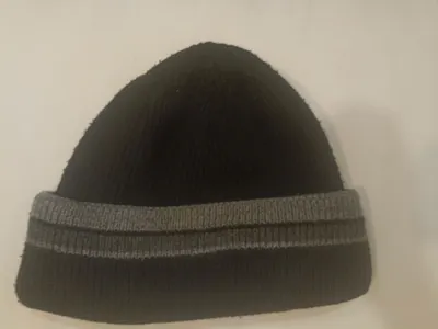 Winter clothing and blankets bundle for sale (8 items) — 2/8