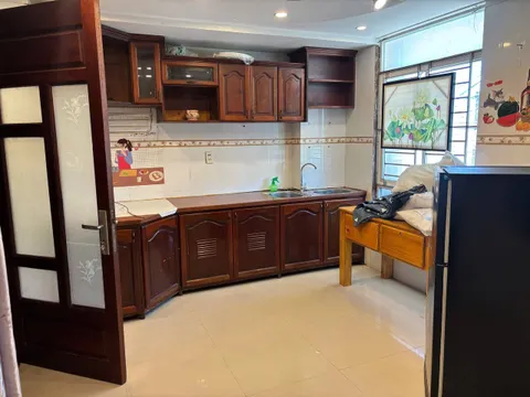 1-bedroom apartment for rent at 28 To Hieu