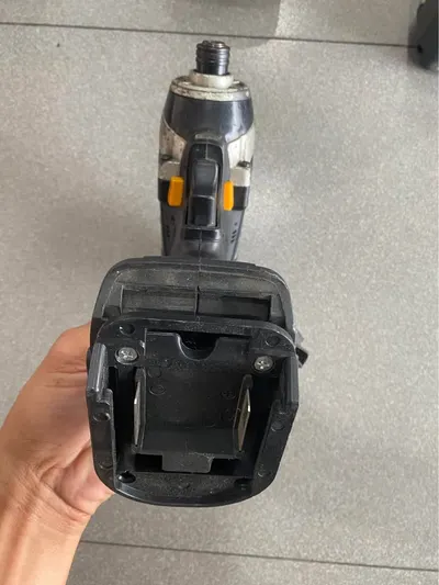 Cordless screwdriver body for sale (Makita-type base), 200,000 VND — 3/3