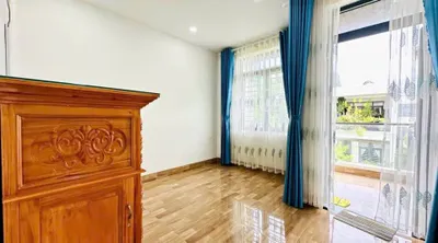 Bán nhà 3 tầng, khu đô thị Hà Quang 2, giá 7,65 tỷ VND
