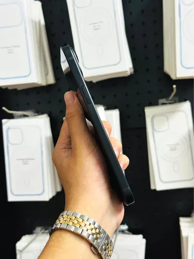 iPhone 15 Plus 블랙 128GB, 베트남 공식 제품 — 7/9