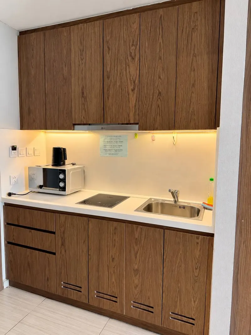 Căn hộ 45m² đầy đủ nội thất, có ban công nhìn ra biển, trung tâm thành phố — 8/8