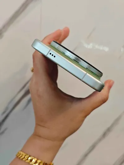 VIVO X300 Ultra smartphone, full box (16/512GB) — 2/5