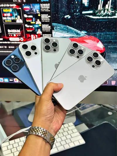 iPhone 15 Pro Max (256GB/512GB), from 17M VND