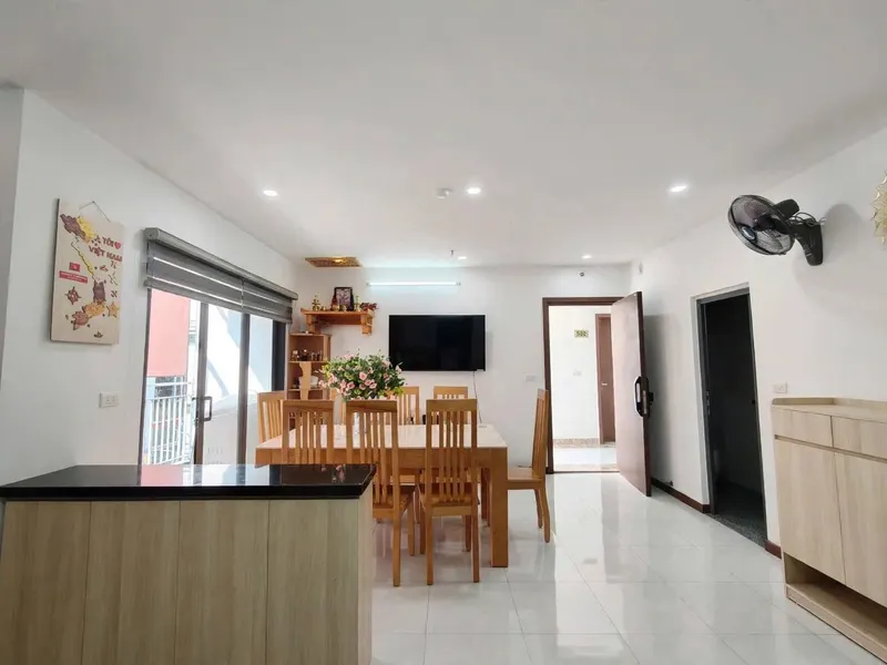 Corner 2-bedroom apartment, CT4 complex, south Nha Trang, 13M VND/month — 4/5