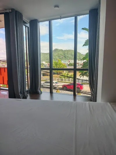 2-bedroom apartment in city centre, 16.5 with parking — 3/6