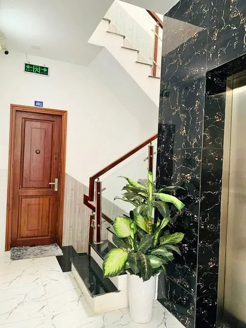 Hotel building for rent in Hon Xen, 14 rooms, 45M VND/month