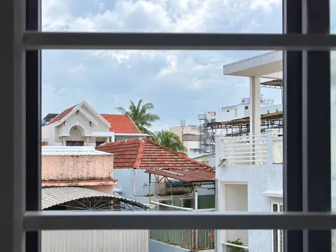 Apartment for rent on Nguyễn Đức Cảnh, 8.5M VND/month