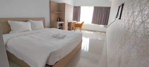 Studio for rent in Napoleon Hotel, city centre, 5.7M VND/month
