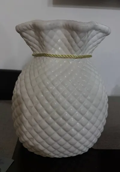 Christmas tree, ceramic bowls and vase for sale (moving out) — 4/4