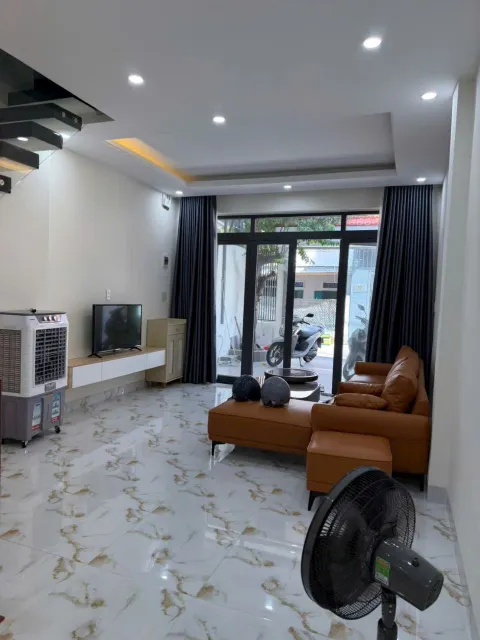 New 2-bedroom house near Scenia Bay for rent