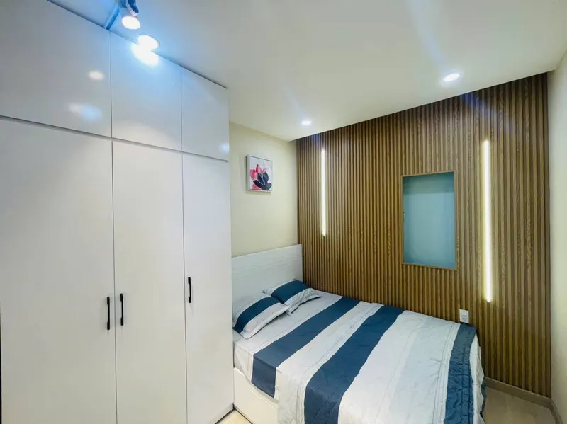 2-bedroom corner apartment for rent, Muong Thanh Vien Trieu OC1A