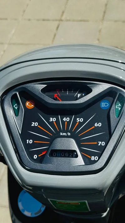 Kymco Hermosa 50cc FI 2026 scooter for sale — 9/10