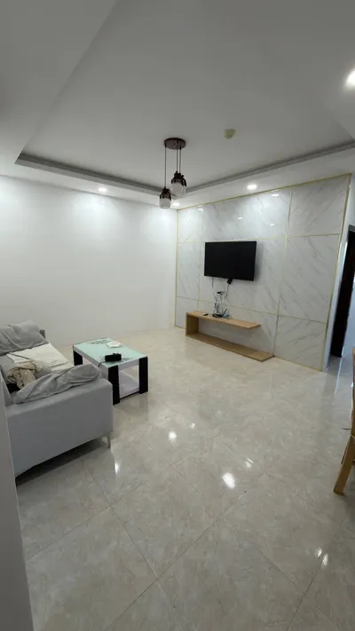 2-bedroom apartment for sublet, city centre near bridge, 13M VND/month — 3/8