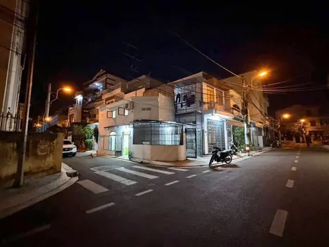 1-bedroom corner apartment with mezzanine for rent on Nguyễn Cao, Bắc Nha Trang, 6.5M VND/month