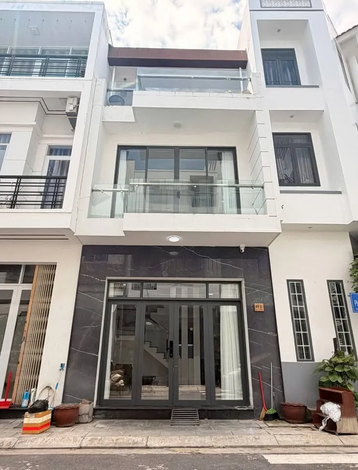 VCN Phước Long 인근 3층 주택 임대, 풀옵션, 월 1,800만 VND — 7/7