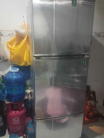 Clearance sale of household items and a 17-inch laptop, Nha Trang — 9/10