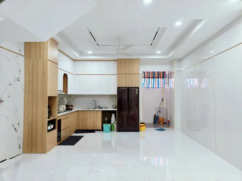 My Gia 지역 가구 완비 3침실 주택 임대(270m²) — 2/8