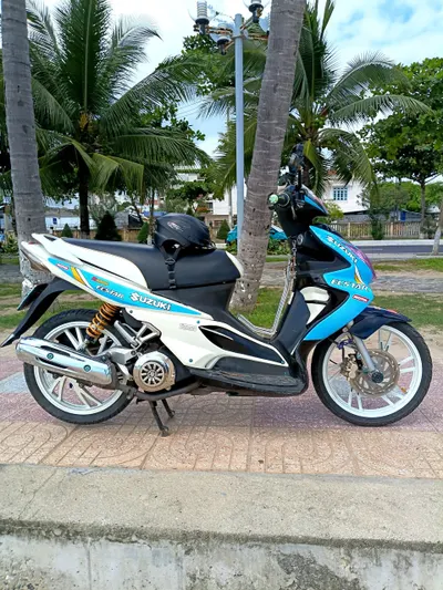 Bán xe ga Suzuki Hayate 125, đời 2011 — 4/6