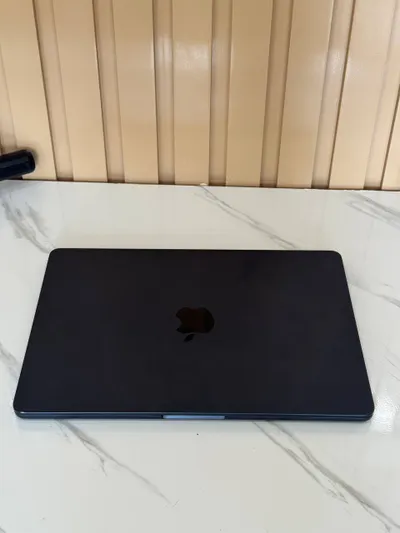 MacBook Air 13" M4 – 2025, 16GB/256GB – 22M VND — 2/4