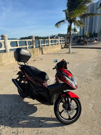 Yamaha Nouvo SX scooter with top box for sale, 7.5M VND — 4/4