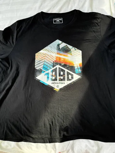 Men's and women's clothes, board game and books for cheap — 7/12
