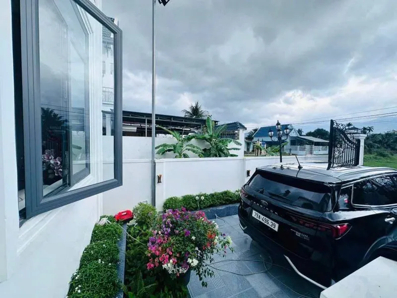 3-bedroom house with garden for rent, Dien Khanh, 265 m², 25M VND/month — 6/8