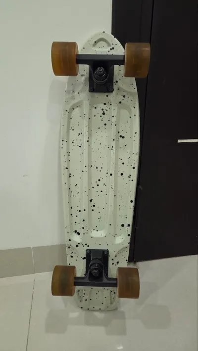 Decathlon Yamba 27" skateboard cruiser for sale — 2/2