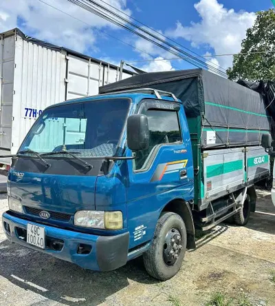 Kia K165 2.4-ton truck for sale (2015)