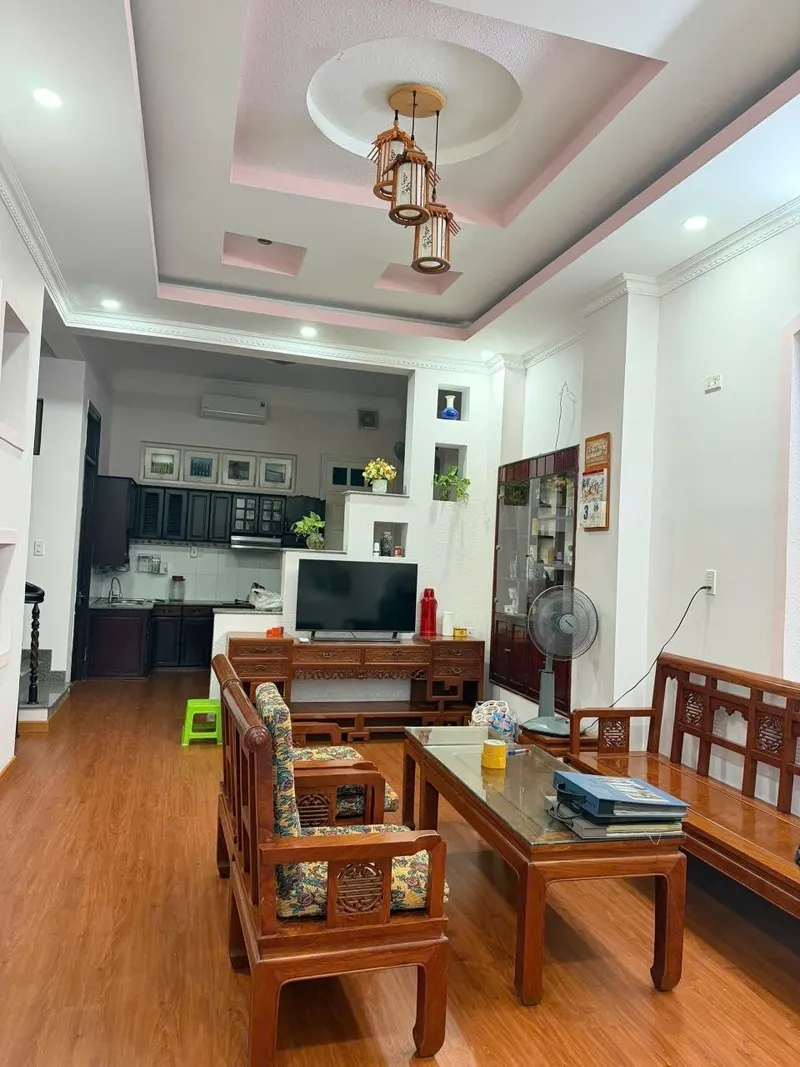 Whole 3-storey house for rent near Ba Làng Market, north Nha Trang — 10/10