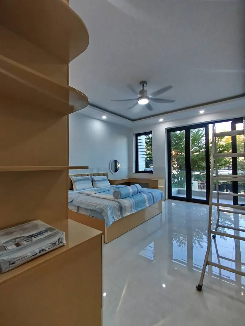 4-bedroom furnished house for rent in My Gia, 270 m²