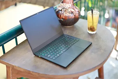 Razer Blade Stealth laptop (i7, 16GB RAM, 512GB SSD) for sale