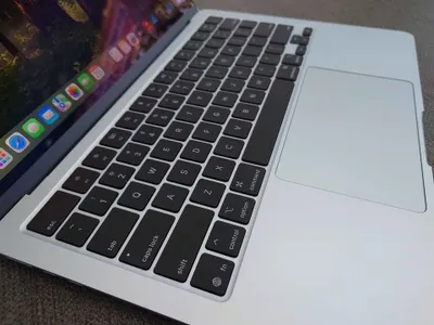 MacBook Air M4 13-inch 16GB/256GB Skyblue — 4/6