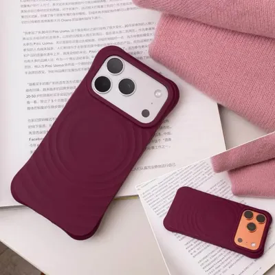 iPhone cases and phone accessories shop, Tân Trang — 8/9