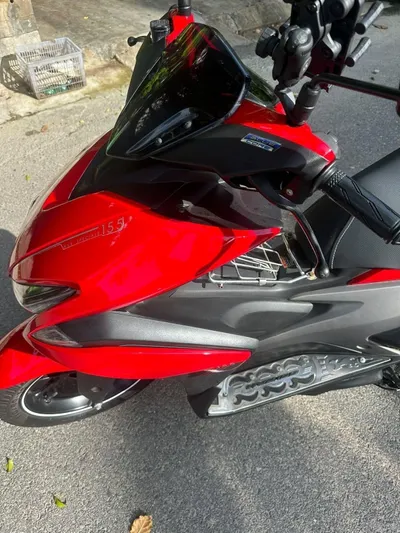Yamaha NVX 155cc Scooter 2018 – Red and Black, Excellent Condition with Helmet and Accessories
