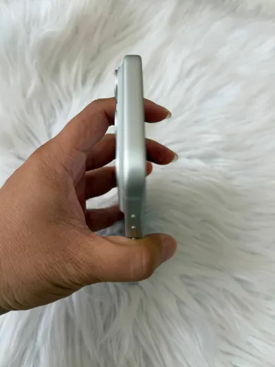 iPhone 512GB Bạc – Tình Trạng Hoàn Hảo — 6/7