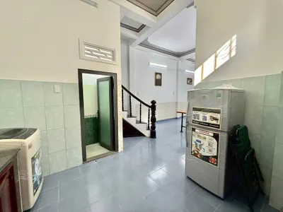 Whole house for rent in Phương Sài, 15M VND/month, live & business — 3/5