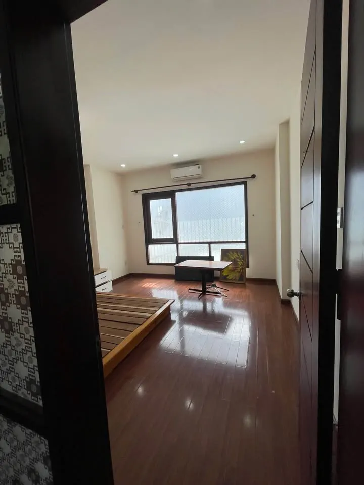 Cho thuê nhà 4 tầng trên đường Trần Khánh Dư, Nha Trang, 29 triệu VND/tháng — 7/10