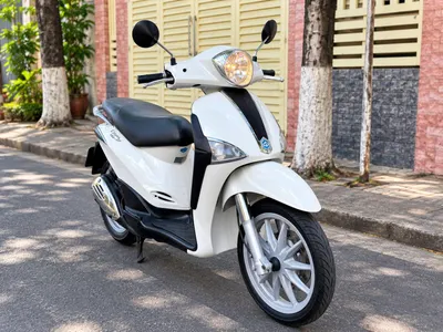 Piaggio Liberty 125 Scooter – 2022 White, Well-Maintained