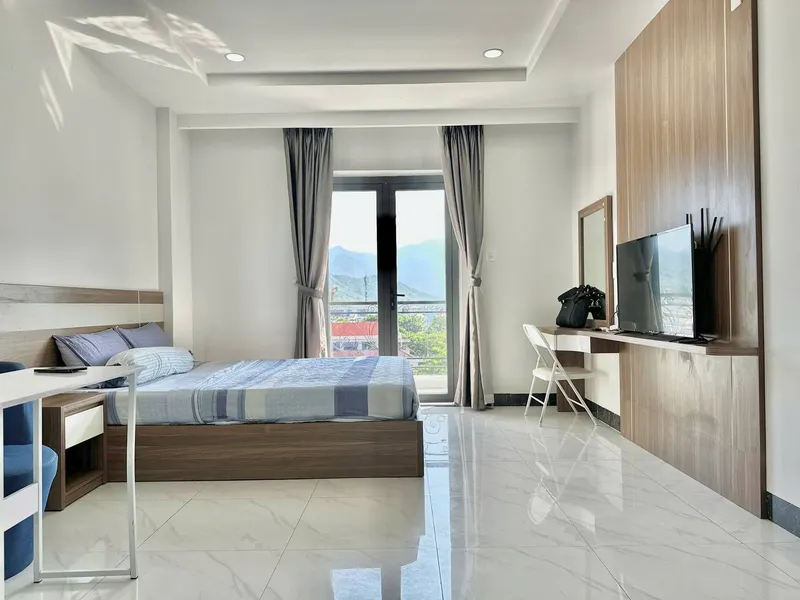 Furnished 50 m² studio for rent near the sea, Lý Nam Đế street — 2/5