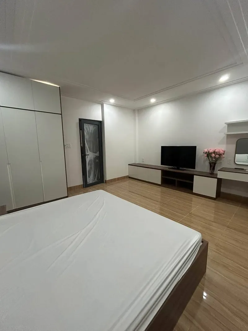 Дом в аренду на 5 спален, южная часть Нячанга, 400 м² — 5/8
