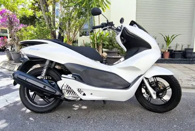 Xe ga Honda PCX thế hệ 1 cần bán