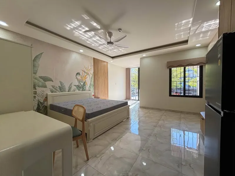 Luxury studio apartment for rent, Tô Hiệu, 12.5M VND/month — 8/10